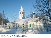 Церковь Покрова Пресвятой Богородицы (1674г.) морозным январским днем. тутаев. Ярославская область (2024 год). Стоковое фото, фотограф Виктор Карасев / Фотобанк Лори