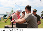 Армрестлинг праздник Сабантуй. Кто кого? (2024 год) Редакционное фото, фотограф хохрякова альбина накиповна / Фотобанк Лори