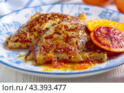 Crepes suzette - pancakes with orange sauce. Стоковое фото, фотограф Марина Сапрунова / Фотобанк Лори
