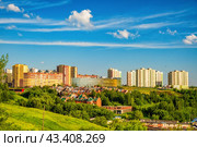 Школа 800 в Верхних Печёрах (Нижний Новгород) (2024 год). Стоковое фото, фотограф Илья Старков / Фотобанк Лори