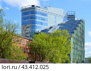 Бизнес-центр «Ботанический, 5» в Москве (2019 год). Редакционное фото, фотограф Александр Замараев / Фотобанк Лори