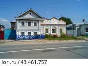 Бакалейная лавка Фатьянова в поселке Мстера Владимирской области (2024 год). Редакционное фото, фотограф Сергей Овчинников / Фотобанк Лори