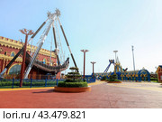 Парк аттракционов в г. Хуньчунь, Китай, провинция Цзилинь (2024 год). Редакционное фото, фотограф Римма Тельнова / Фотобанк Лори