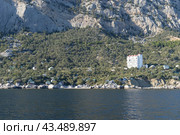 Берег Черного моря. Бухта Ласпи. Крым (2021 год). Редакционное фото, фотограф Free Wind / Фотобанк Лори