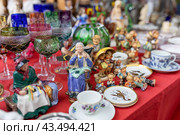 Городской блошиный рынок в Музее Москвы. Мосвинтаж (2024 год). Редакционное фото, фотограф Андрей Иванов / Фотобанк Лори