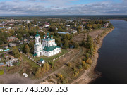 Благовещенский собор летом, Сольвычегодск, Котласский район, Архангельская область, вид сверху (2022 год). Стоковое фото, фотограф Николай Гернет / Фотобанк Лори