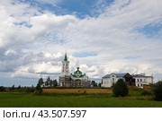 Церковь Николая Чудотворца при Сурском Иоанновском монастыре, село Сура Архангельская область (2022 год). Стоковое фото, фотограф Николай Гернет / Фотобанк Лори