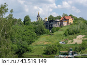 Село Ромашково. Ромашковский пруд и церковь Николая Чудотворца. Одинцовский район Московской области (2024 год). Стоковое фото, фотограф Румянцева Наталия / Фотобанк Лори