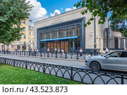 Открытая после реконструкции станция метро «Чернышевская». Проспект Чернышевского в Санкт-Петербурге (2024 год). Редакционное фото, фотограф Румянцева Наталия / Фотобанк Лори