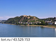 Castle in Rhine Valley in west Germany (2015 год). Стоковое фото, фотограф Сергей Стрелков / Фотобанк Лори