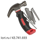 Молоток и гвозди на белом фоне. Hammer and nails on a white background. Стоковое фото, фотограф Татьяна Д / Фотобанк Лори