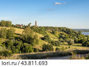 Виды города Касимова. Бабенский овраг, Ильинская церковь на закате (2024 год). Стоковое фото, фотограф Инна Грязнова / Фотобанк Лори