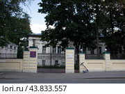 Городская усадьба Зубовых на улице Солженицына в Москве (2024 год). Редакционное фото, фотограф Дмитрий Неумоин / Фотобанк Лори