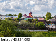 Церковь Силуана Афонского. Вид с Замковой горы. Мстиславль, Беларусь (2024 год). Стоковое фото, фотограф Сергей Афанасьев / Фотобанк Лори