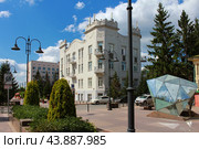 Город Омск, Пешеходная улица Чокана Валиханова (2023 год). Редакционное фото, фотограф Виктор Топорков / Фотобанк Лори