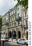 Улица Большая Конюшенная, дом 13. Санкт-Петербург. Россия (2024 год). Редакционное фото, фотограф E. O. / Фотобанк Лори