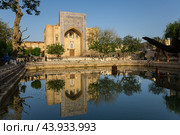 Nadir Divan Begi Khanaka in Bukhara (2022 год). Редакционное фото, фотограф Юлия Белоусова / Фотобанк Лори