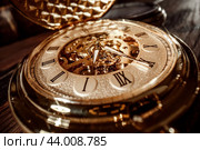 Close up on vintage clock. Стоковое фото, фотограф Андрей Армягов / Фотобанк Лори