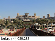 5 Star Madinat Jumeirah Al Qasr Hotel. The way to fish restaurant Pierchic. (2012 год). Редакционное фото, фотограф Константин Сергеевич Синявин / Фотобанк Лори