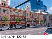 Voronezh, Russia, May 1, 2024: Revolution Avenue in Voronezh in spring. Редакционное фото, фотограф Катерина Белякина / Фотобанк Лори