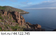 Берег Баренцево моря. Кольский полуостров, Мурманская область. Стоковое видео, видеограф Анна Карасева / Фотобанк Лори