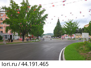 Улица Сонгдо в центре города Кэсон, КНДР. Пасмурный летний день. (2024 год). Редакционное фото, фотограф Александр Кузнецов / Фотобанк Лори