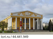 Театр драмы в Чебоксарах (2024 год). Редакционное фото, фотограф Иван Дуплик / Фотобанк Лори