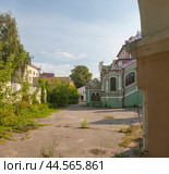 Бывший дворец Волковых-Юсуповых. Большой Харитоньевский пер., 21, стр.4 Москва Россия (2024 год). Стоковое фото, фотограф Владимир Чинин / Фотобанк Лори