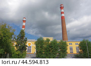 Здание котельной УрФУ. Екатеринбург, Софьи Ковалевской, 4 (2024 год). Редакционное фото, фотограф Алексей Иванов / Фотобанк Лори