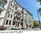 Москва, улица Спиридоновка, дом 36 строение 1, 1907 года постройки. Дом с чайками, доходный дом Зайченко — Эйбушиц. Редакционное фото, фотограф Овчинникова Ирина / Фотобанк Лори
