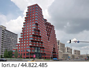 Жилой комплекс RED7 на проспекте Сахарова в Москве (2024 год). Редакционное фото, фотограф Илюхина Наталья / Фотобанк Лори