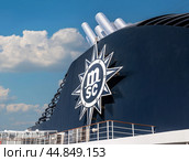Dubai, United Arab Emirates MSC logo on board cruise ship. MSC Cruises one of world's largest cruise lines (2023 год). Редакционное фото, фотограф Павел Муравьев / Фотобанк Лори