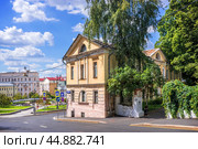 Район Хитровка, Хитровский переулок, Хитровская площадь, Москва (2023 год). Стоковое фото, фотограф Baturina Yuliya / Фотобанк Лори