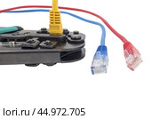 Разноцветные кабели и инструмент обжимки кабелей на белом фоне. Colorful cables and cable crimping tool on white background. Стоковое фото, фотограф Татьяна Д / Фотобанк Лори