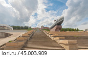 Катер "Герой" на Чкаловской лестнице. Нижний Новгород. Россия (2024 год). Редакционное фото, фотограф Владимир Чинин / Фотобанк Лори