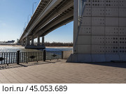 View of Voroshilovsky bridge in Rostov-on-Don, Russia (2021 год). Стоковое фото, фотограф Elena Odareeva / Фотобанк Лори