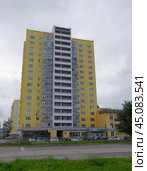 Добрянский "небоскрёб". Пермский край, город Добрянка, улица Победы, дом 13. Редакционное фото, фотограф Алексей Иванов / Фотобанк Лори