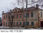 Невьянский водоканал (городская усадьба купца Селянкина: жилой дом). Невьянск, ул. Крылова, дом 5 (2019 год). Редакционное фото, фотограф Алексей Иванов / Фотобанк Лори