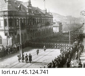 Компьенское перемирие, конец Первой мировой войны. Парад союзных войск в честь Перемирия. Американские экспедиционные силы Сибири. Владивосток, 15 ноября 1918. Стоковое фото, фотограф Retro / Фотобанк Лори