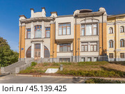 Дом Правдиной  на ул. Садовая-Сухаревская, д. 5 в Москве. Редакционное фото, фотограф Владимир Чинин / Фотобанк Лори