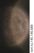 Illuminating light unveiling the unique surface of mercury. Стоковое видео, видеограф Данил Руденко / Фотобанк Лори