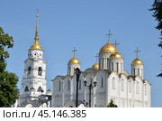 Успенский собор (Свято-Успенский кафедральный собор, Кафедральный собор Успения Пресвятой Богородицы) – действующий православный храм, памятник белокаменного зодчества XII века в городе Владимире, входящем в Золотое кольцо России (2024 год). Стоковое фото, фотограф Алла Котова / Фотобанк Лори