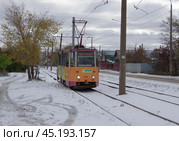 Трамвай 71-605 (КТМ-5М3) №1328, улица Дзержинского, Челябинск. Редакционное фото, фотограф Алексей Иванов / Фотобанк Лори