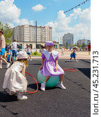 Children's outdoor sports festival. Children's Defence Day. Sports holiday for children. (2024 год). Редакционное фото, фотограф Zima Nadezhda / Фотобанк Лори