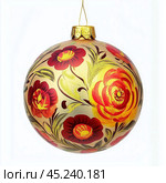 Golden Christmas ball with flowers highlighted on a white background, hand-painted. Стоковое AI-изображение, AI-художник Елена Зубкова / Фотобанк Лори