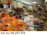Рынок с продуктами и специями (2016 год). Редакционное фото, фотограф Инна Козырина (Трепоухова) / Фотобанк Лори