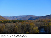 Осенние горы. Стоковое фото, фотограф Евгений Моржин / Фотобанк Лори