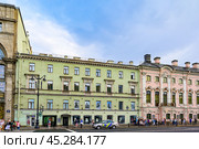 Строгановский бизнес центр. Невский проспект, дом 19. Город Санкт-Петербург (2023 год). Стоковое фото, фотограф Александр Тараканов / Фотобанк Лори
