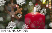 Christmas decoration and snowflake animation. Стоковое видео, видеограф Михаил Коханчиков / Фотобанк Лори