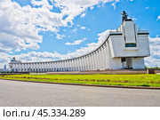 Здание Музея Победы в летний день. Парк Победы. Поклонная гора. Москва. Россия (2024 год). Редакционное фото, фотограф E. O. / Фотобанк Лори